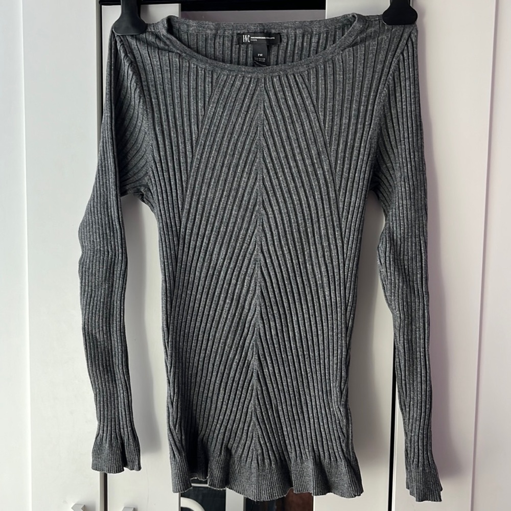 INC PETITE SWEATER GRAY SIZE PETITE MEDIUM GOOD CONDITION